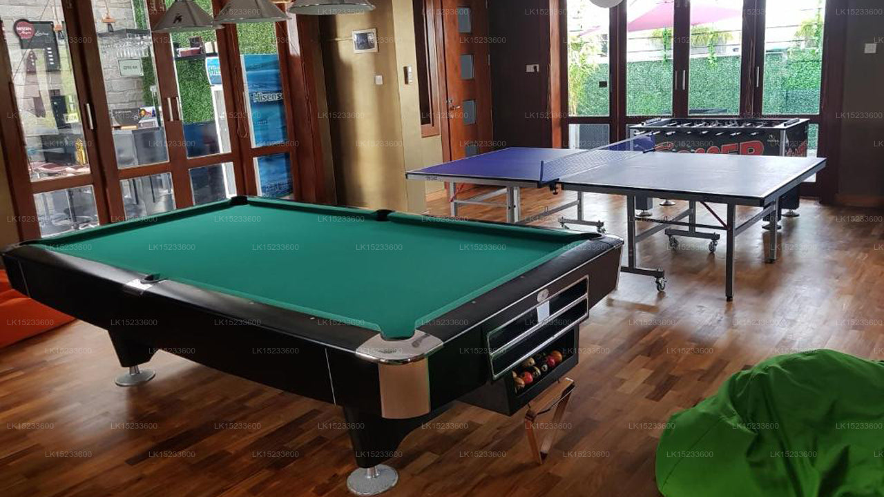 Mansion Square, Dehiwala