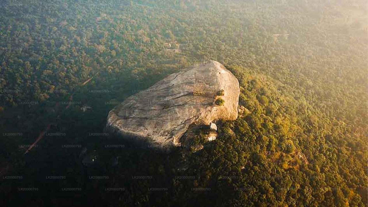 Prohlídka Pidurangaly s průvodcem a vstupenkami