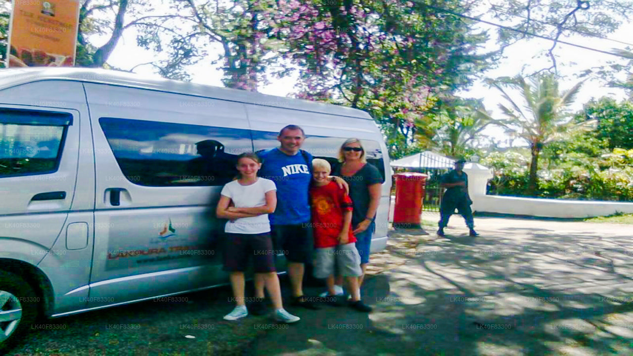 Jaffna (JAF) Airport to Hikkaduwa City Private Transfer