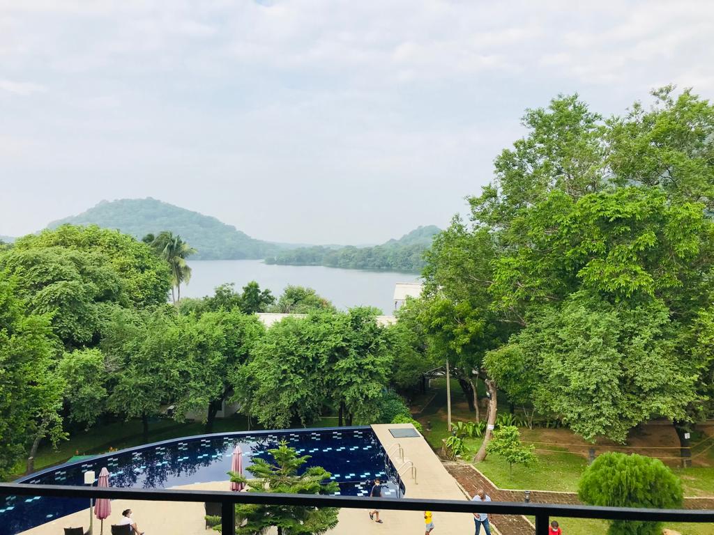 Agbo Hotel, Giritale