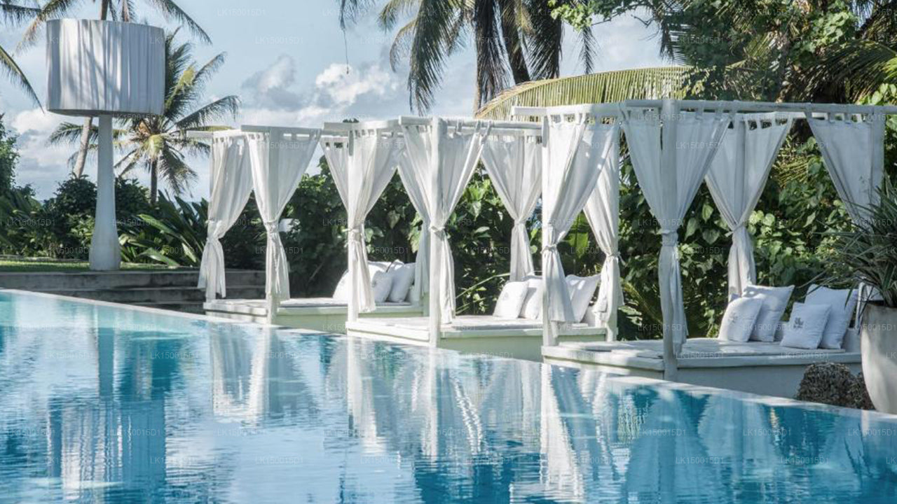 W15 Escape, Ahangama