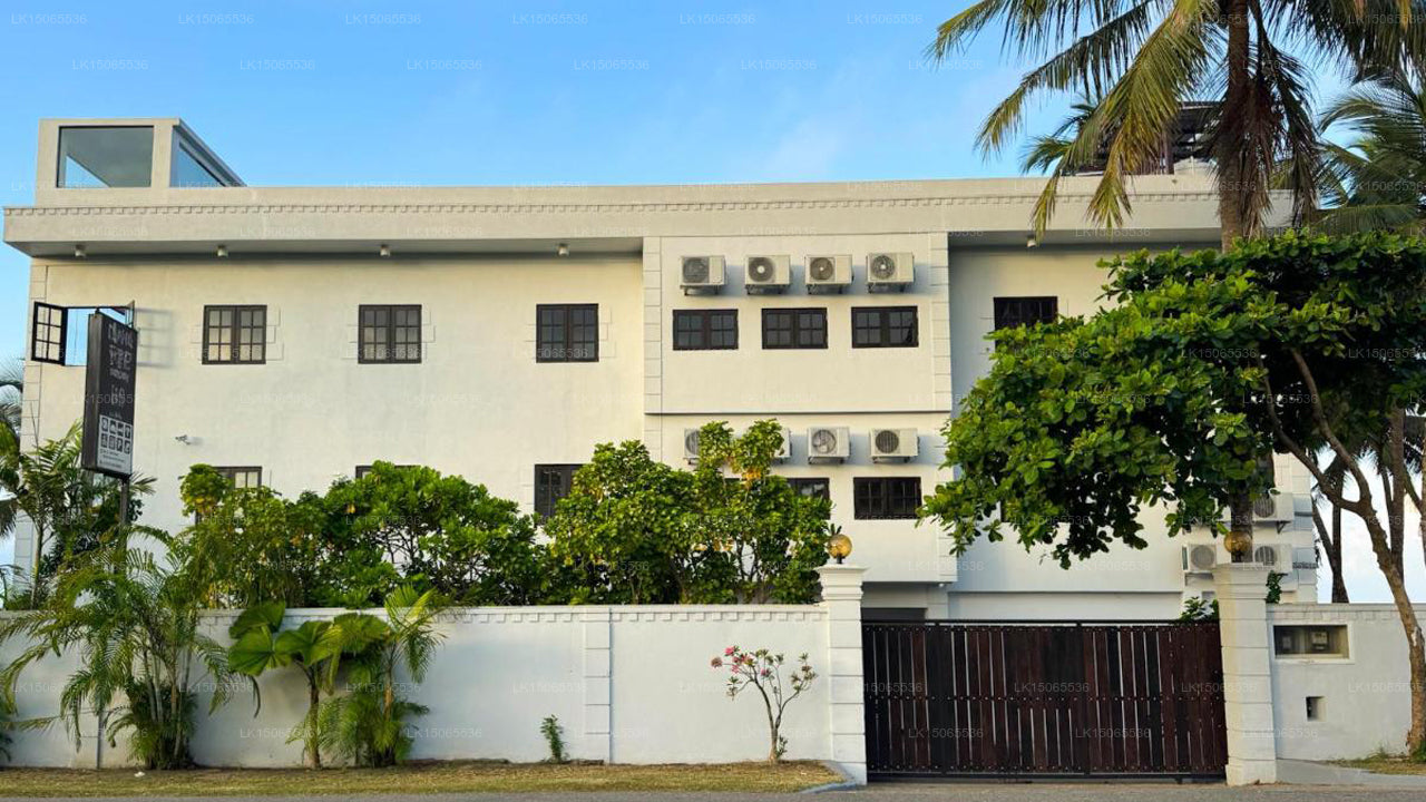 Moi Induruwa by DBI, Induruwa