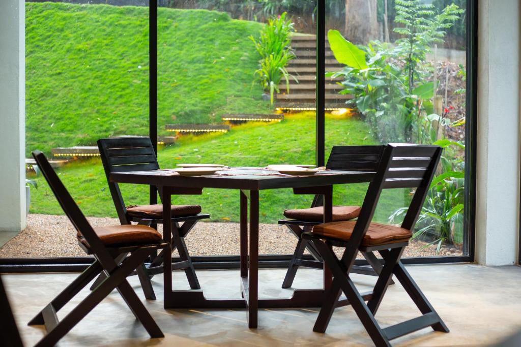 Namara Zelená Ella, Ella