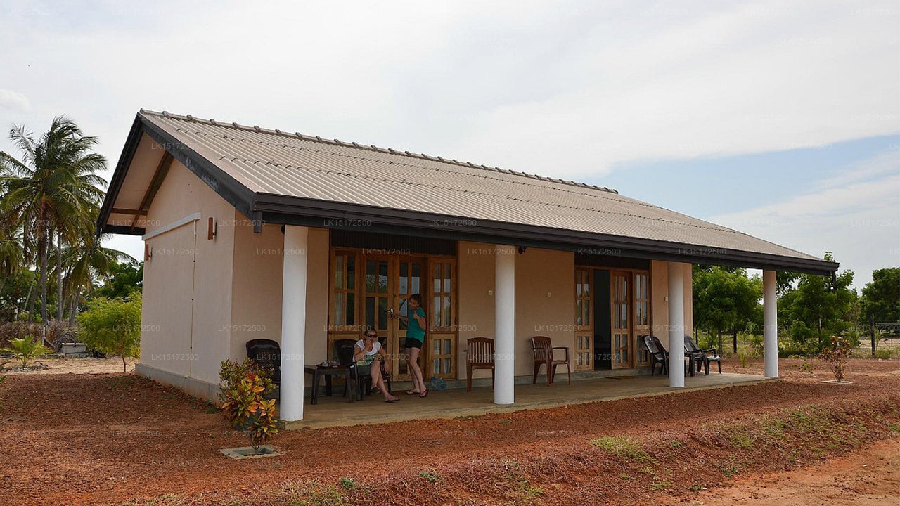 Lily Beach Cabanas, Pottuvil