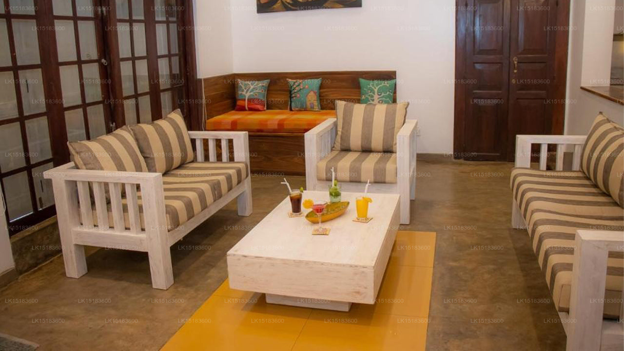 Hamilton Beach Villa, Ja Ela