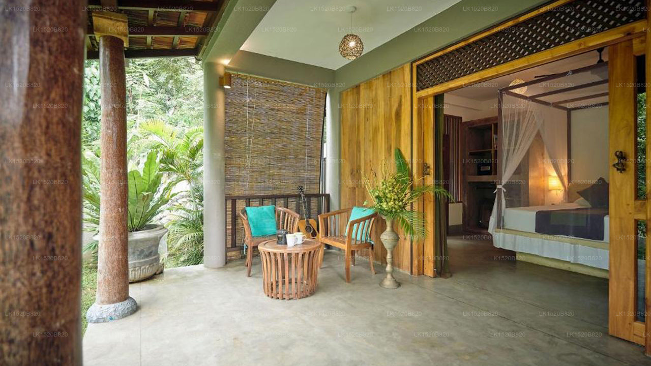 Casa Vana, Hiriketiya