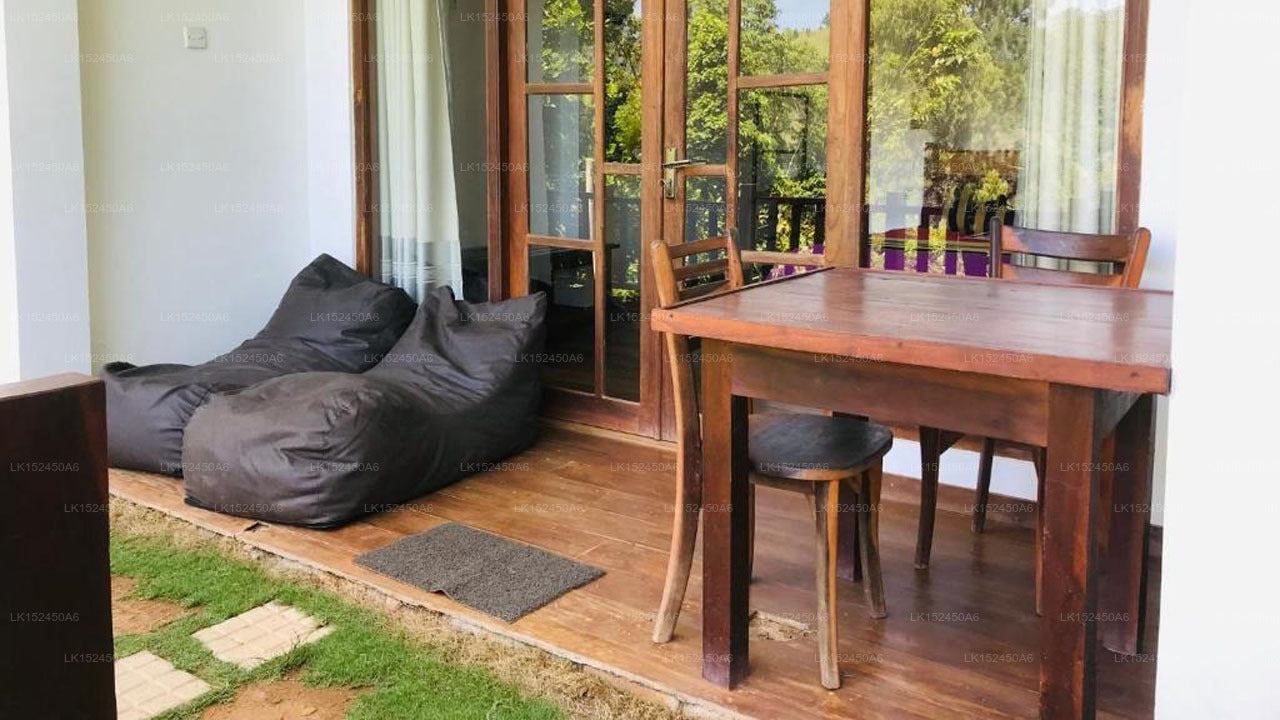 Ella Ridge View, Ella