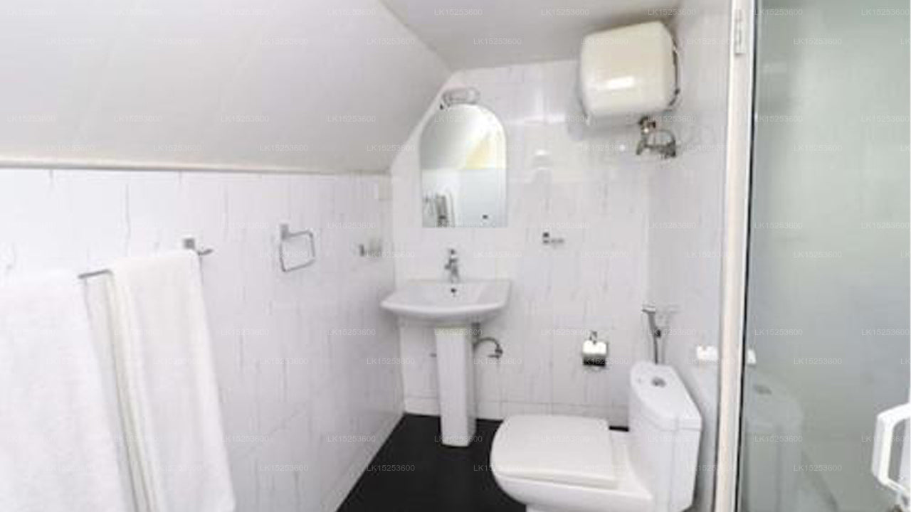 The Waterfall Villas, Hatton