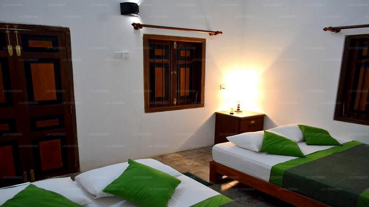 Forest Lodge, Kataragama