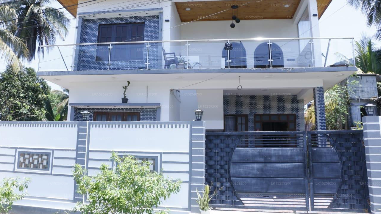 N Joy Inn, Trincomalee