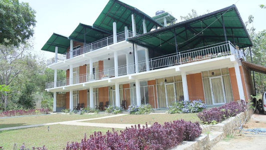 Sigiriya Rock Hide, Sigiriya