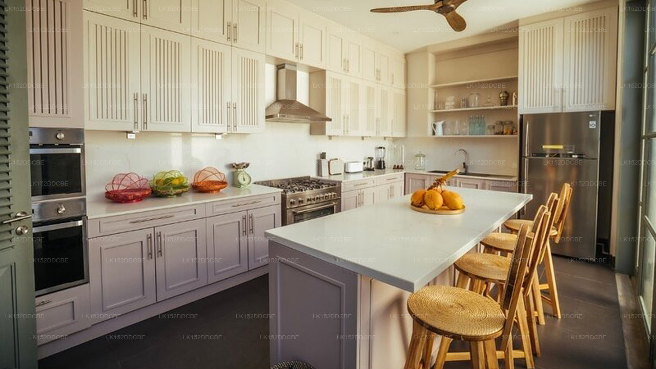 Myla Beach Villa, Galle