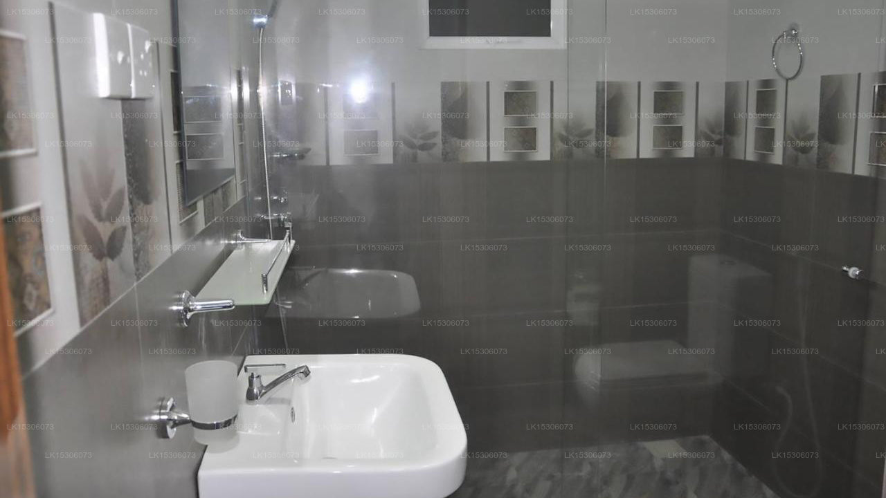 Water Front Hotel, Tissamaharama