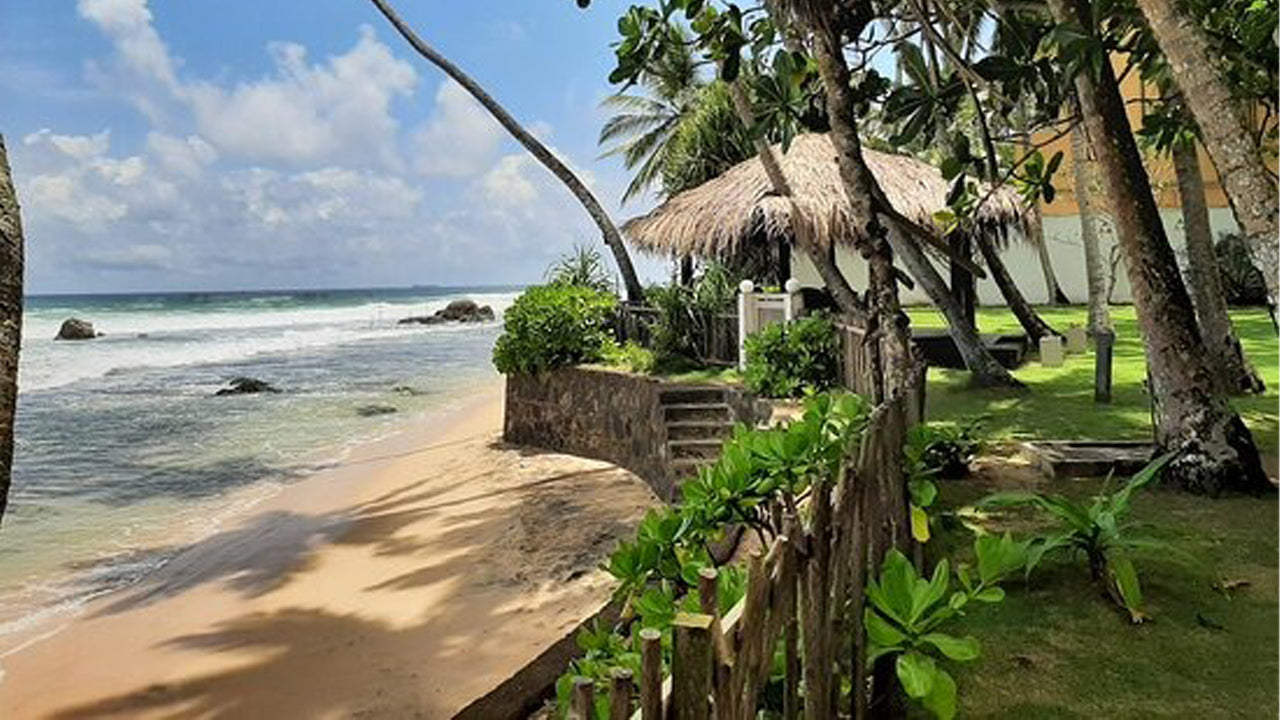 Satin Sands Lanka, Talpe