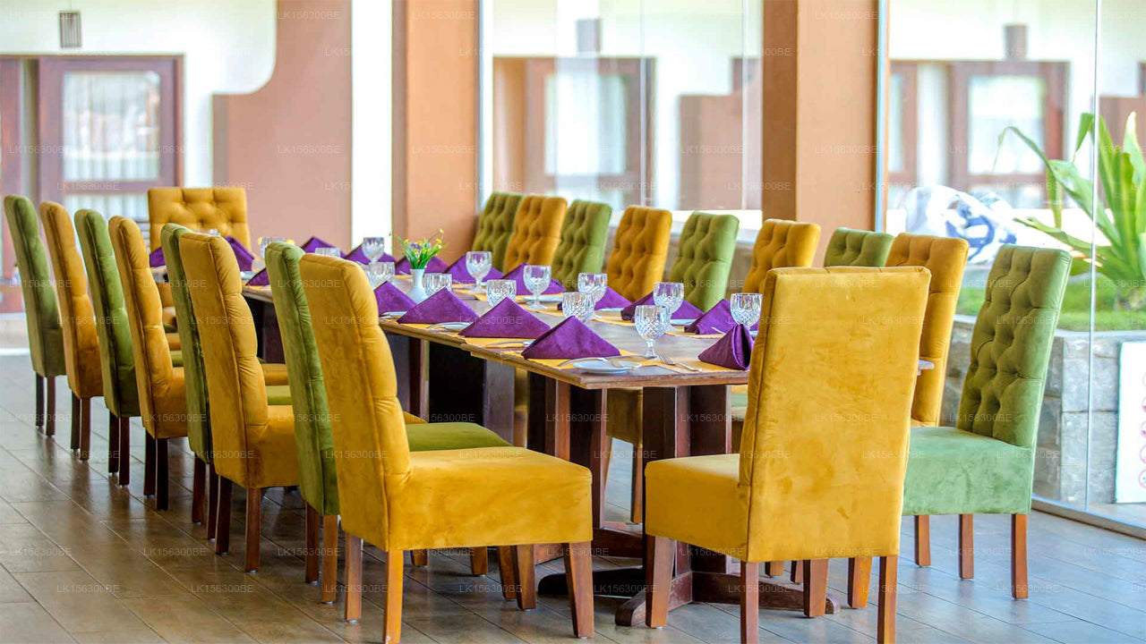 Avenra Beach, Hikkaduwa