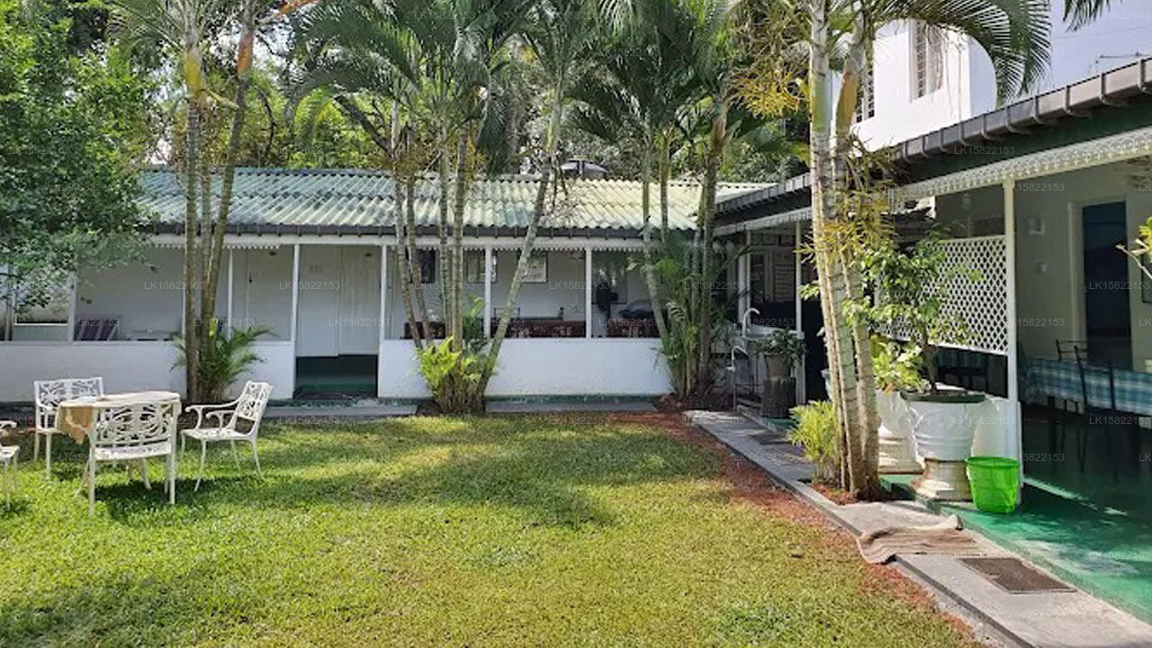 Levi's Tourist, Anuradhapura