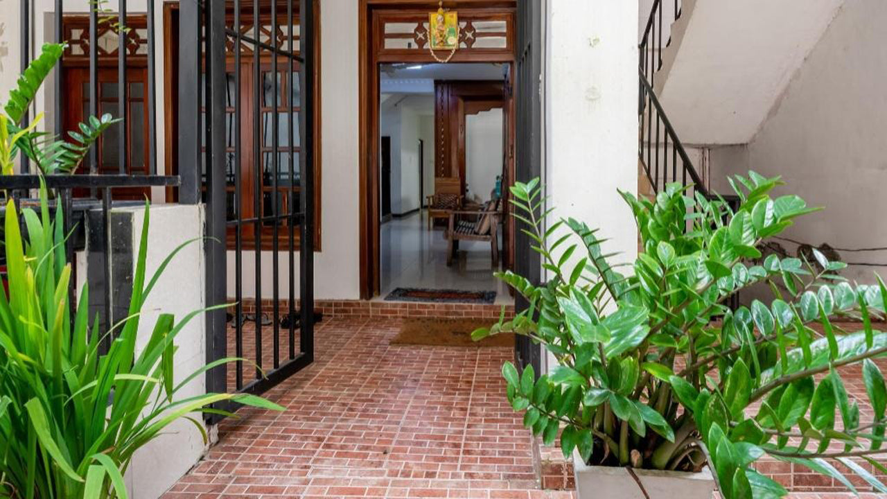 Yoho Mount Peace Hotel, Colombo