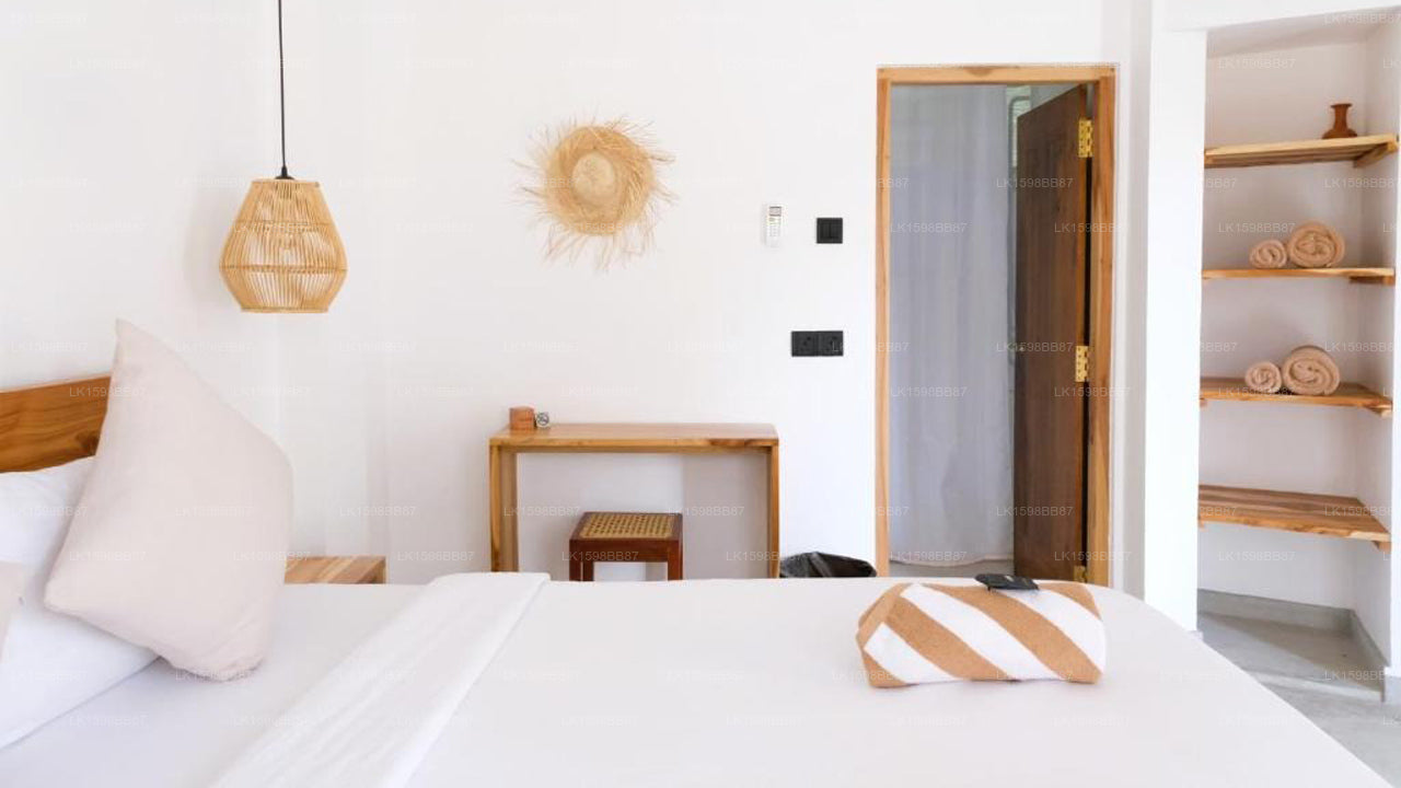 OASIA - Boutique Surf House, Weligama