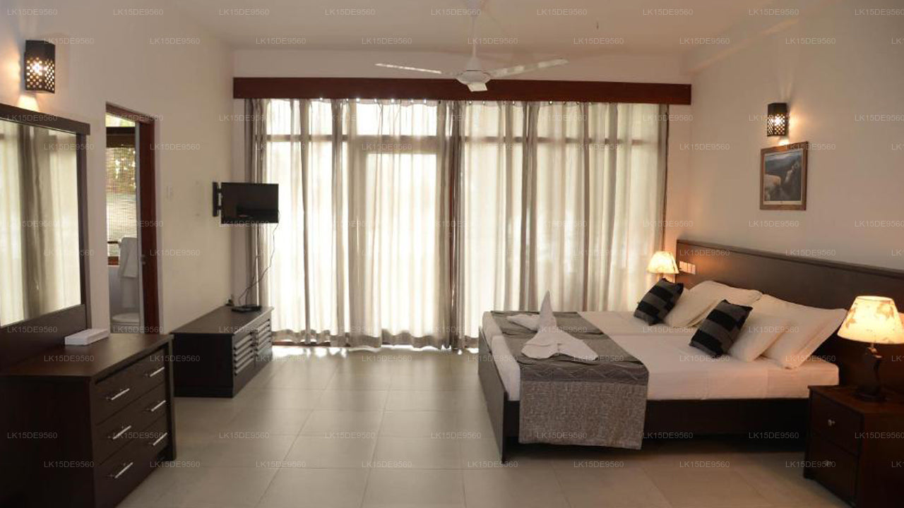 River Side Inn Fuji, Bentota