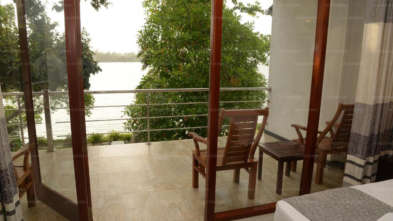 River Side Inn Fuji, Bentota