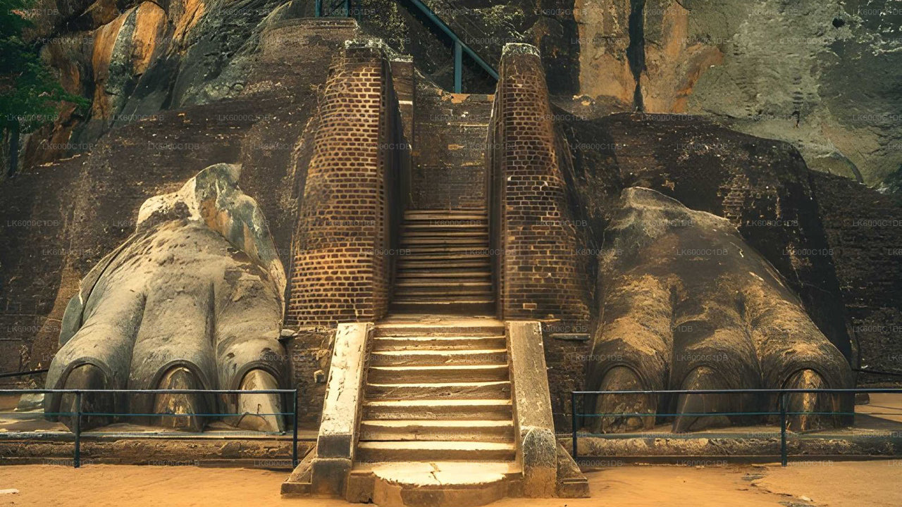 Sigiriya Rock, Village Experience a Wildlife Safari z Pasikudy