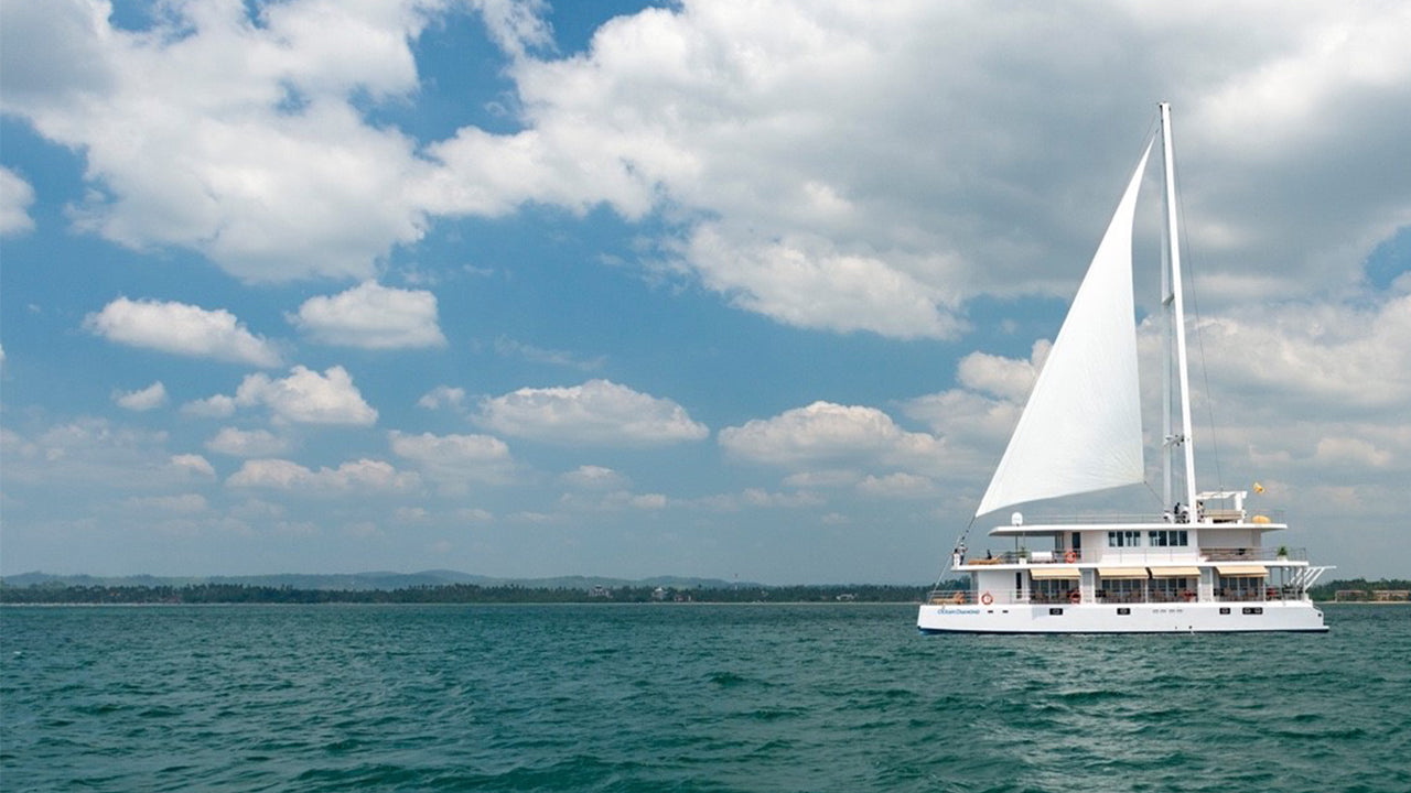 Zážitek z noční plavby z Mirissy na lodi Ocean Diamond