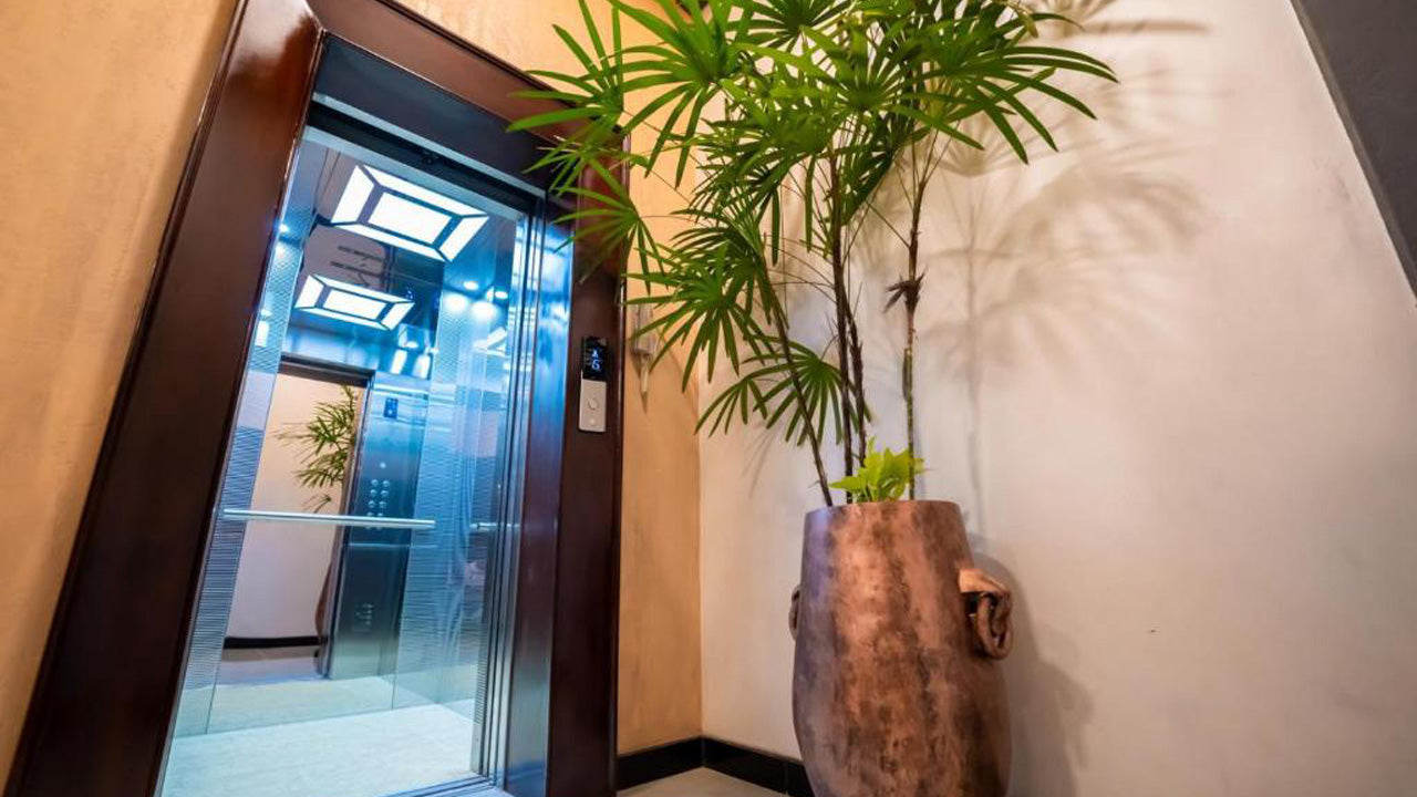 Hotel Limeshine Airport Transit, Katunajake