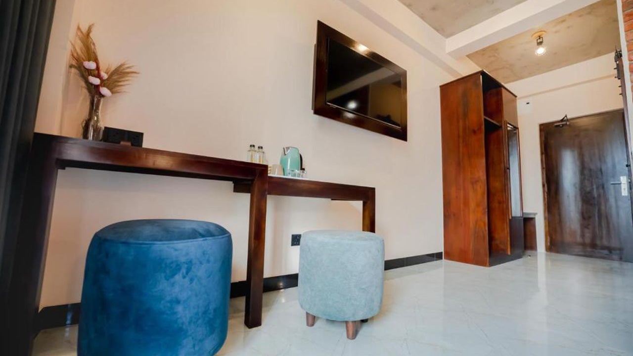 Hotel Limeshine Airport Transit, Katunajake