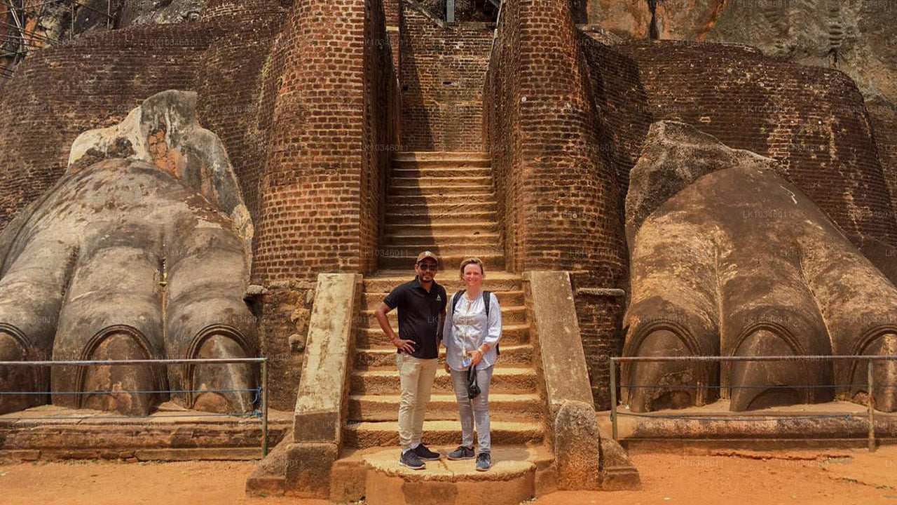 Příběhy starověkého Cejlonu z Kolomba (3 dny)