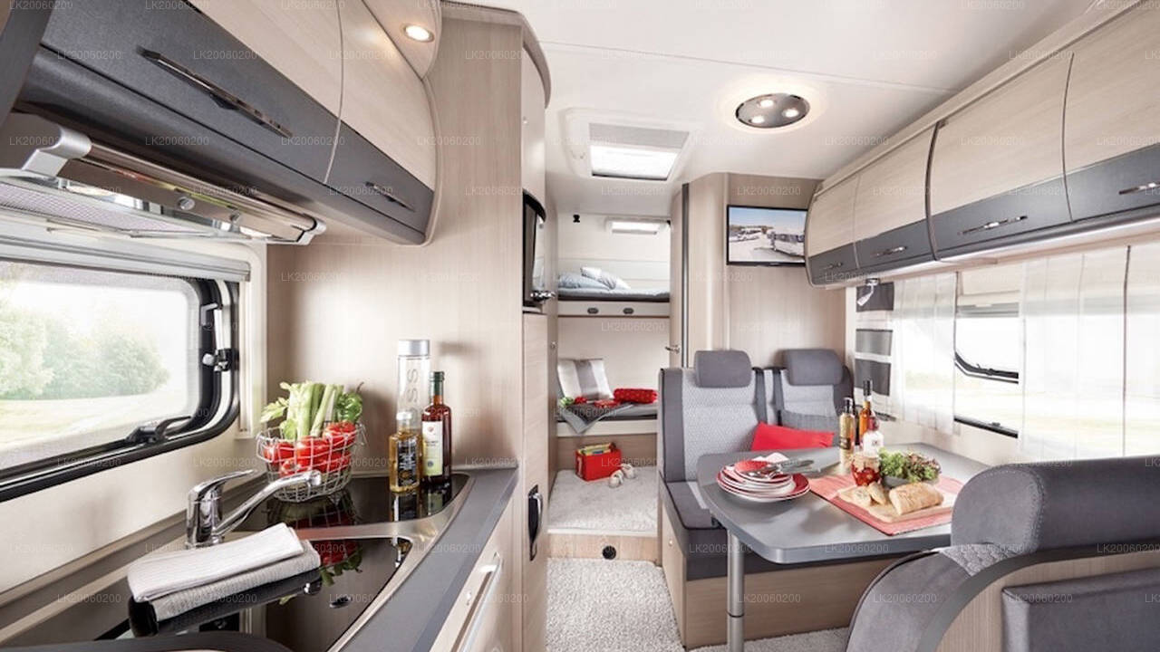 Půjčovna obytných vozů s řidičem (Hobby Siesta A70 GM)