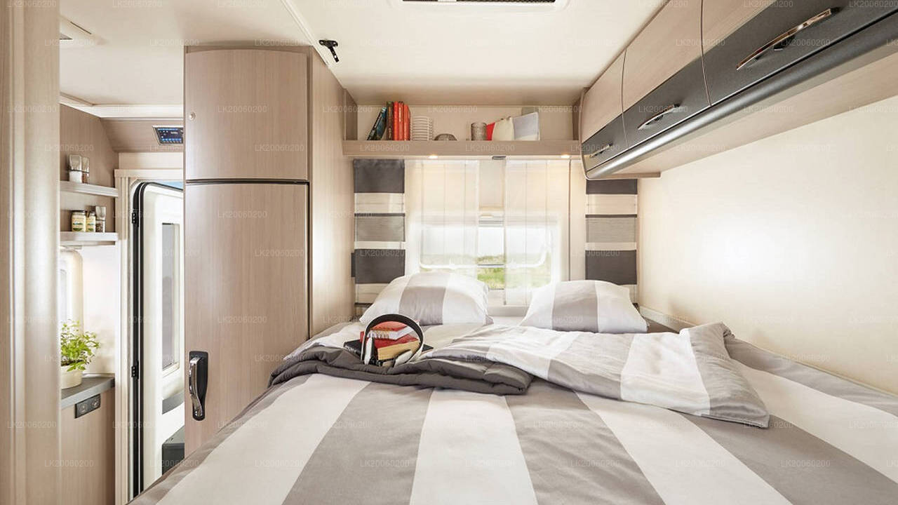 Půjčovna obytných vozů s řidičem (Hobby Siesta A70 GM)