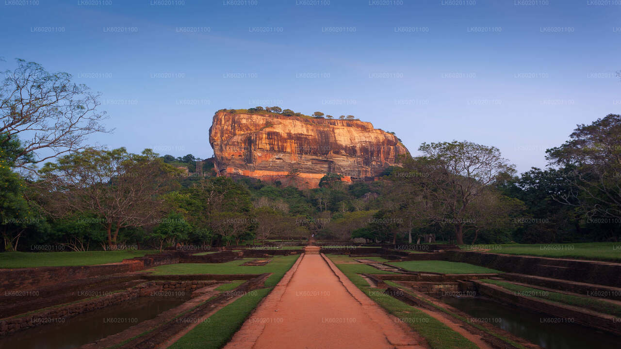Sigiriya Rock a Dambulla Cave ze Sigiriya
