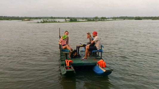 Pozorování ptáků lodí v rezervaci Kalametiya z Tangalle
