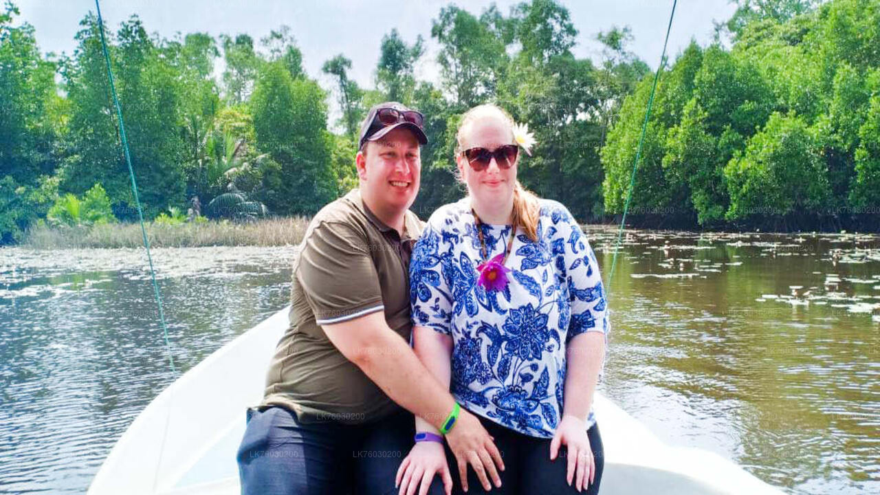 Safari na řece Bentara na lodích